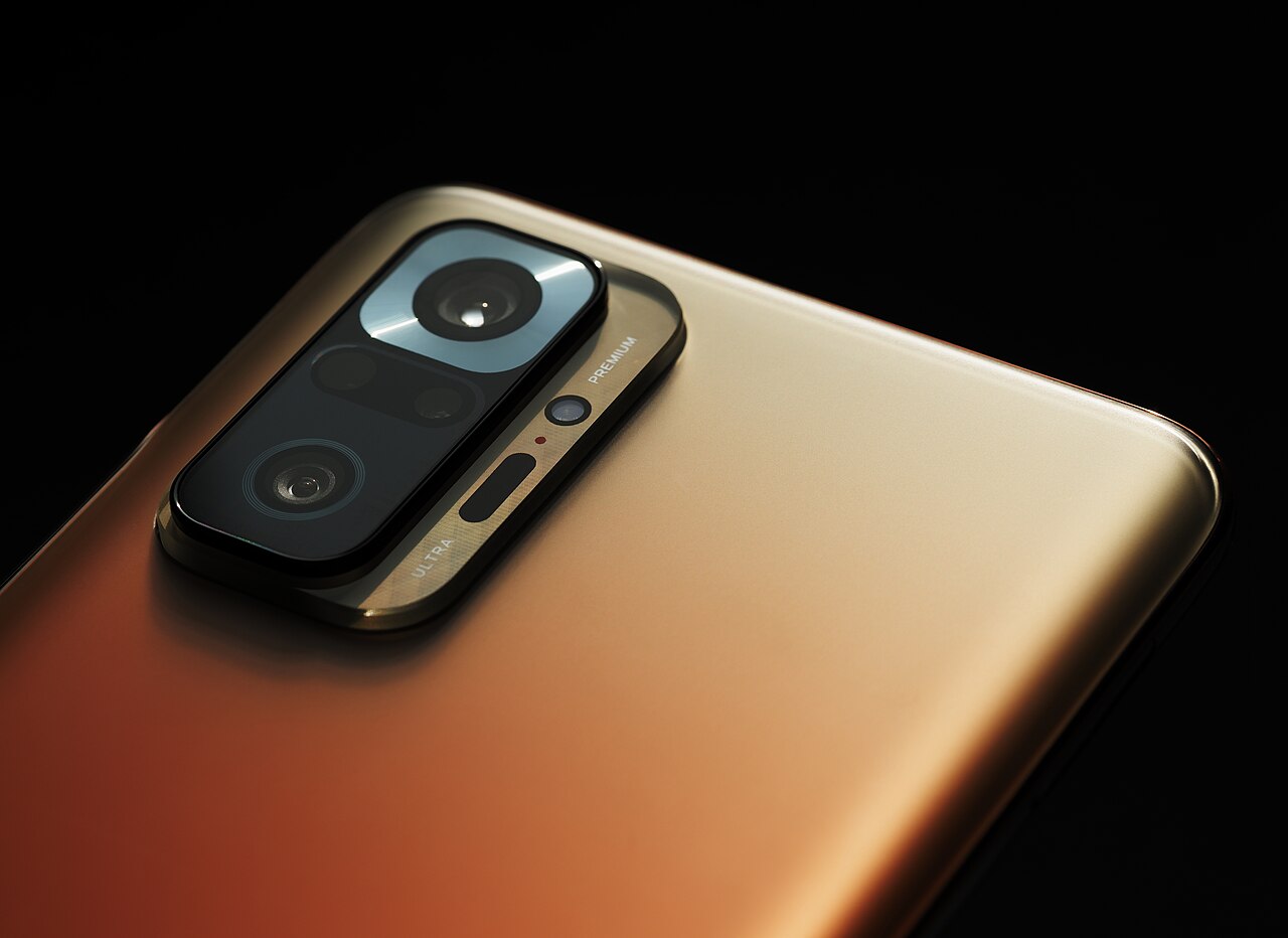 Ilustrasi bodi belakang HP flagship Xiaomi modern