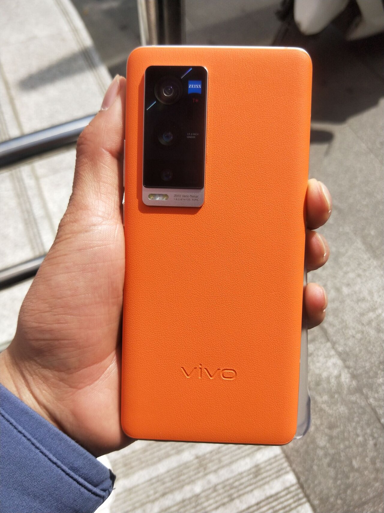 Kamera flagship modern dengan modul besar, teknologi sekelas kamera vivo X Fold6