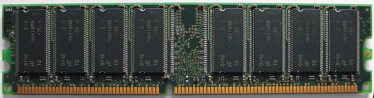Lini perakitan modul memori DDR5